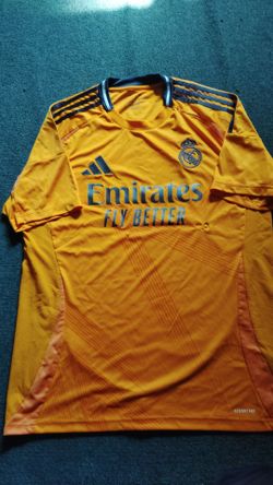 Real Madrid 24/25 away jersey