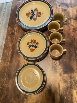 Vintage Japan Stoneware Dinnerware Set- flower pattern