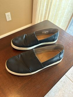 Women’s Tom’s Shoes