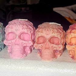 Trad Skull Candles