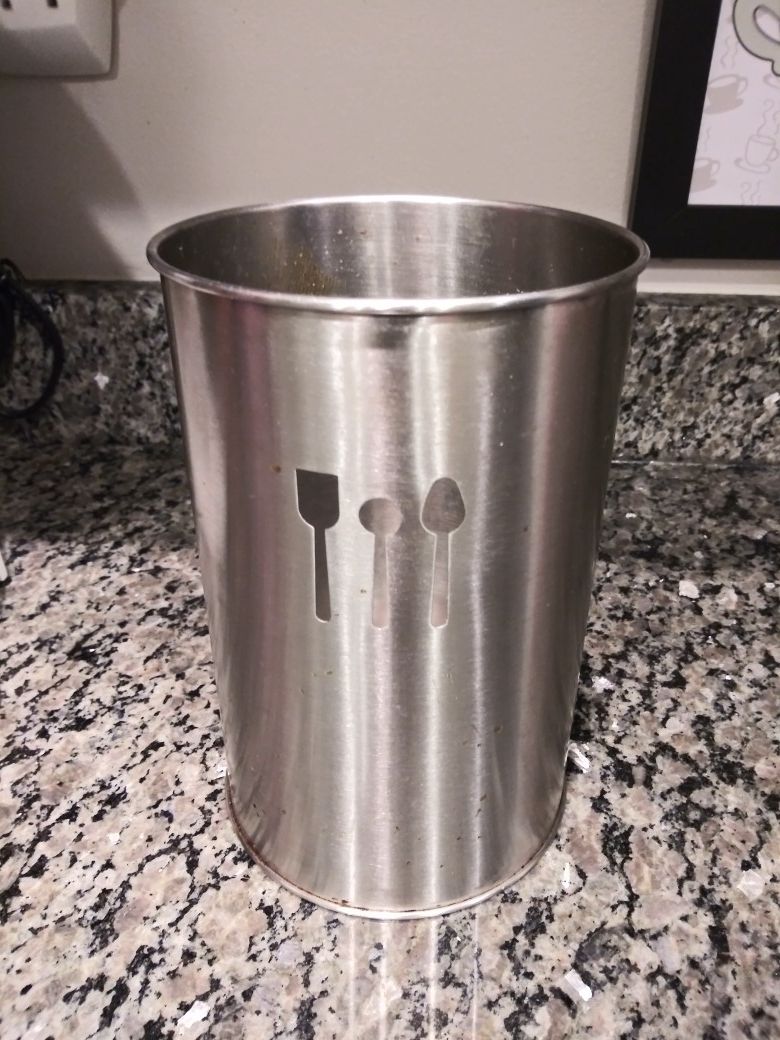 Kitchen Utensil Holder Silver. 10" tall Silver. 10" tall