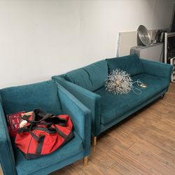 Couch / love chair
