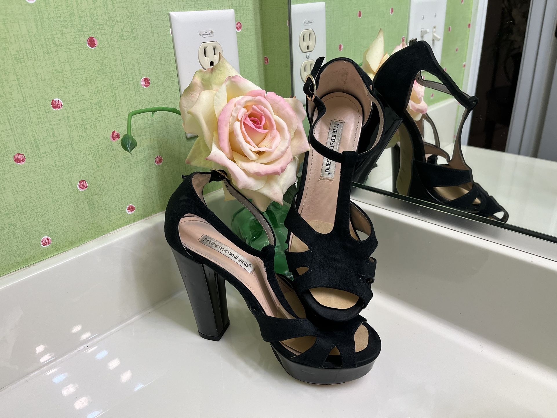 FRANCES COMILANO SANDALS SIZE 6.5