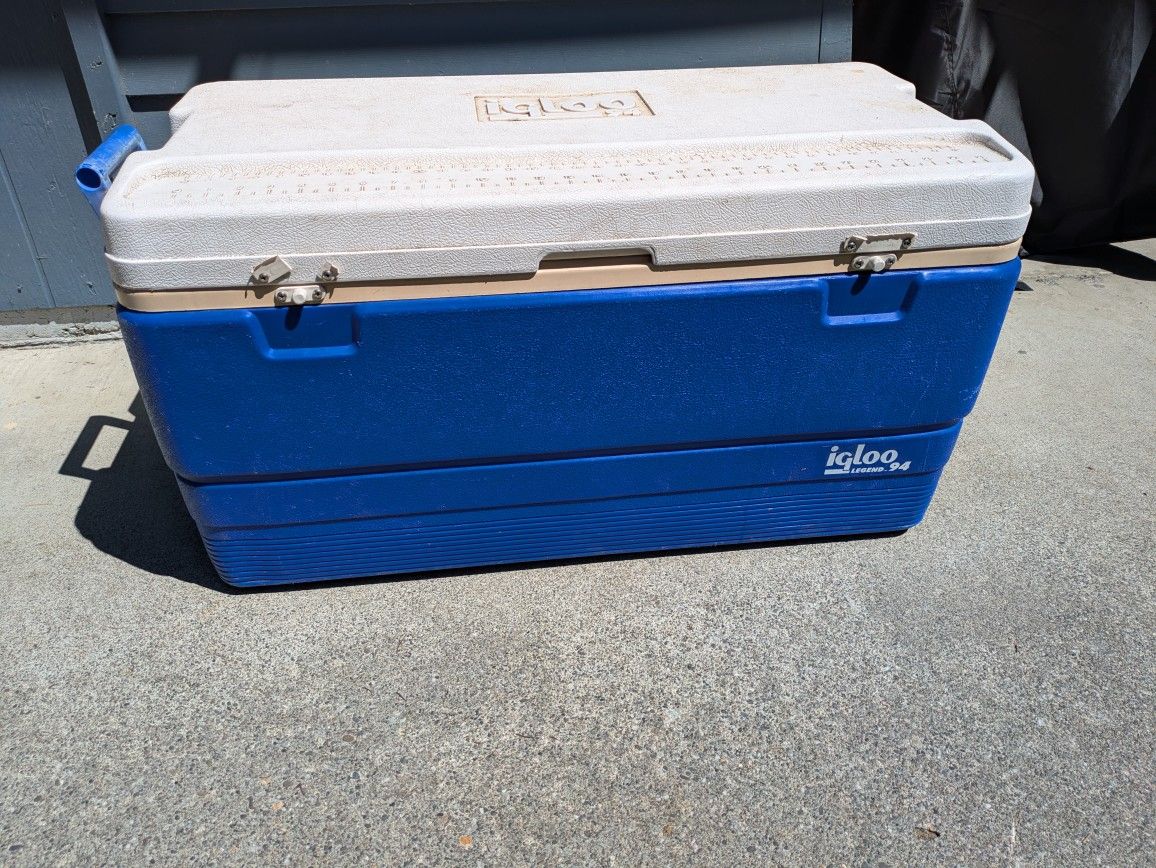 Igloo Cooler