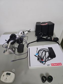 Headphones, Bose speakers, external 1080p monitor