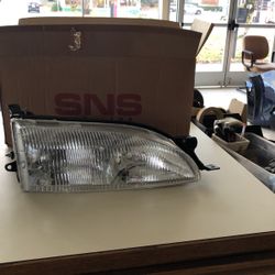 Toyota Camry 1983 To 2003 Head Lamp (USA Built) Passenger Side Assembly #43