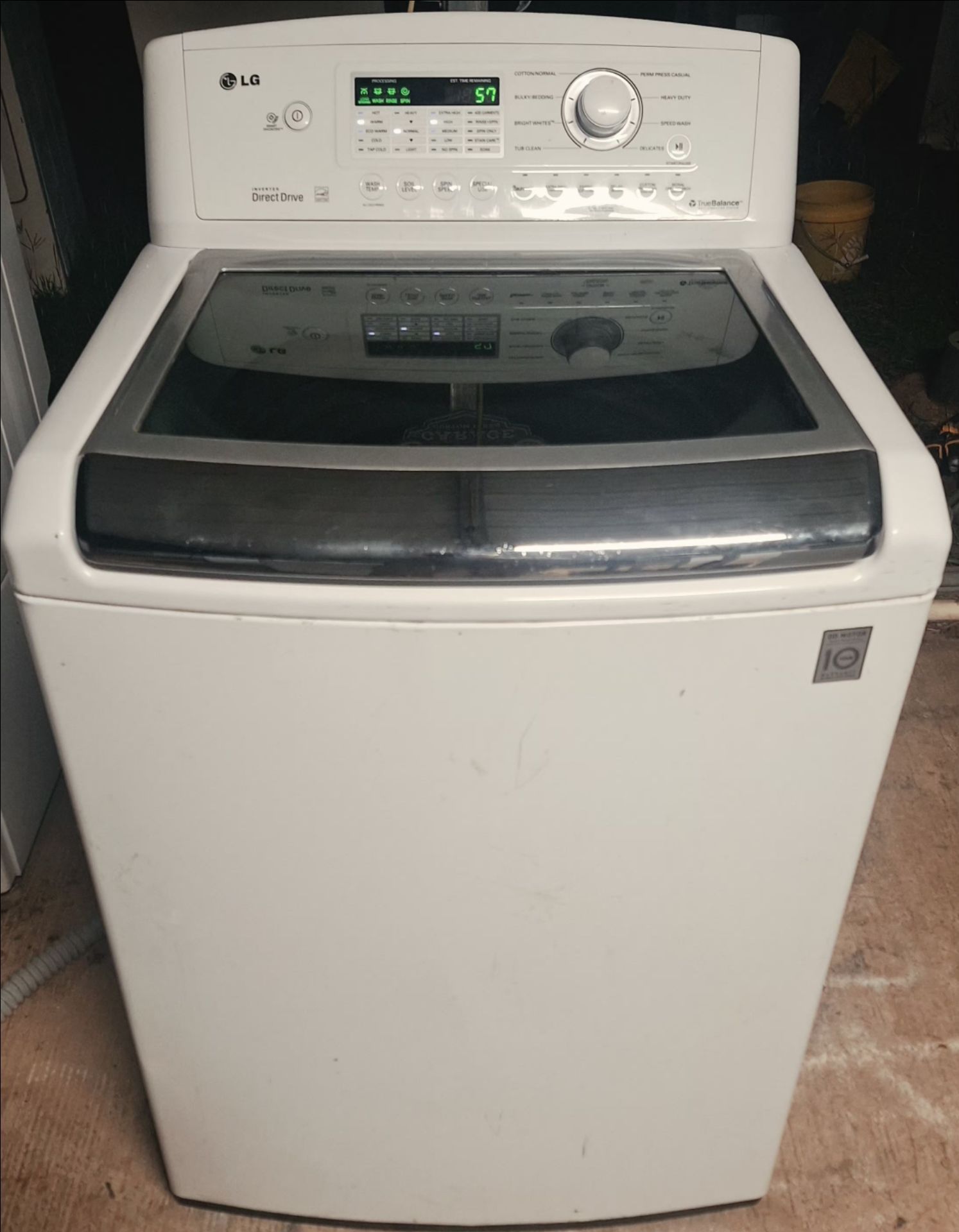 Normal Ground Level LG Washer. FREE DELIVERY TO GROUND LEVEL ONLY for Sale in San Antonio ...