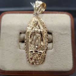VIRGIN MARY PENDANT