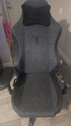 Secret Lab titan softweave office chair