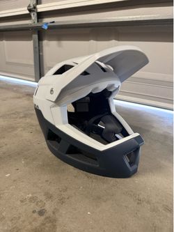 Endura full face helmet (L/XL)