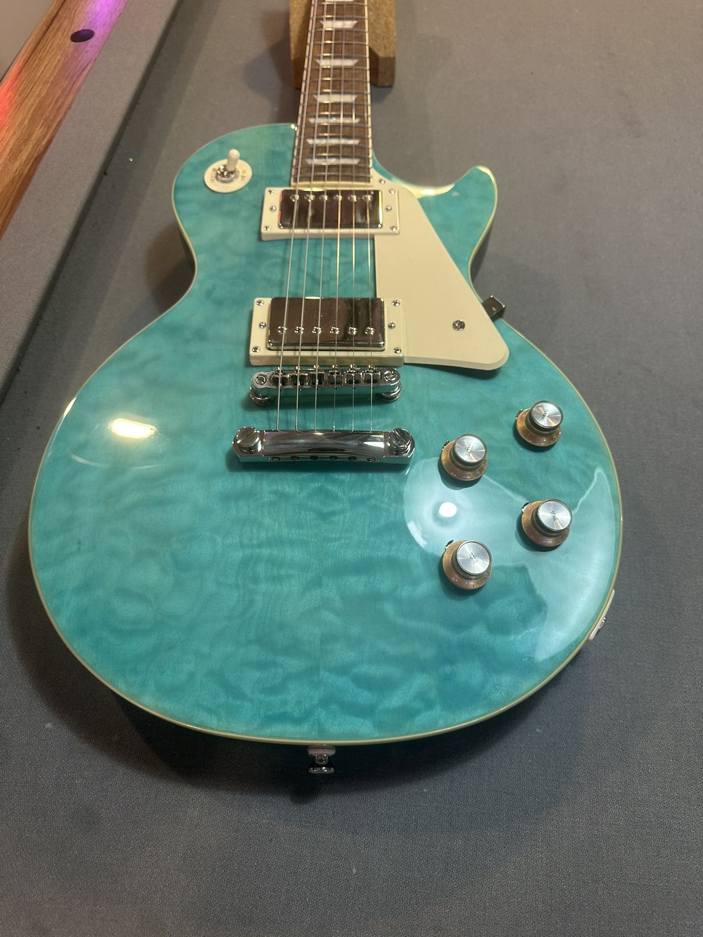  Epiphone Les Paul Standard '60s Quilt Top  Electric Guitar 