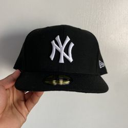 NEW ERA NY FITTED HAT