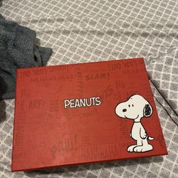 Peanut Mini Backpack/wallet/keychain