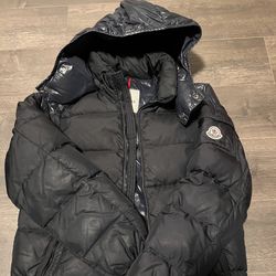 MONCLER Puffer Jacket Black with hoodie
