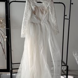 wedding dress