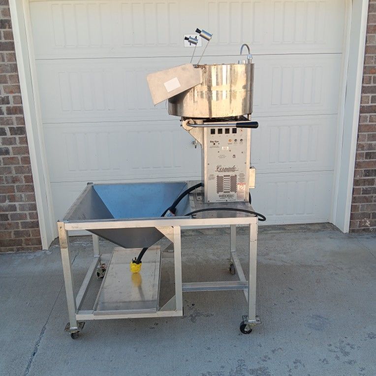 Gold Medal Cornado Commercial Popcorn Machine