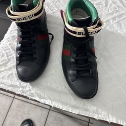 Gucci Black Leather High-Top Sneakers with Green & Red Web Stripe