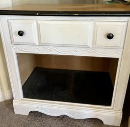 Shabby Farmhouse End Table