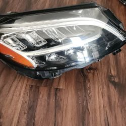 2019 - 2021 MERCEDES BENZ C-CLASS RH PASSENGER SIDE HEADLIGHT OEM
