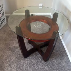 2 Coffee Tables 