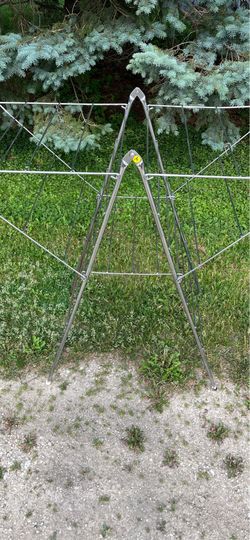 Clothing drying rack
