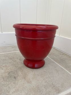 Gardener’s Eden Red Ceramic Planter/Pot