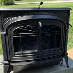 Vermont Casting Wood Burning Stove for Sale in Selden, NY - OfferUp