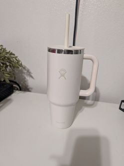 OFF WHITE HYDRO TUMBLER