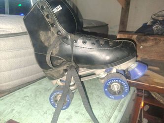 Chi Town  classic skates men's size 6  female size 8