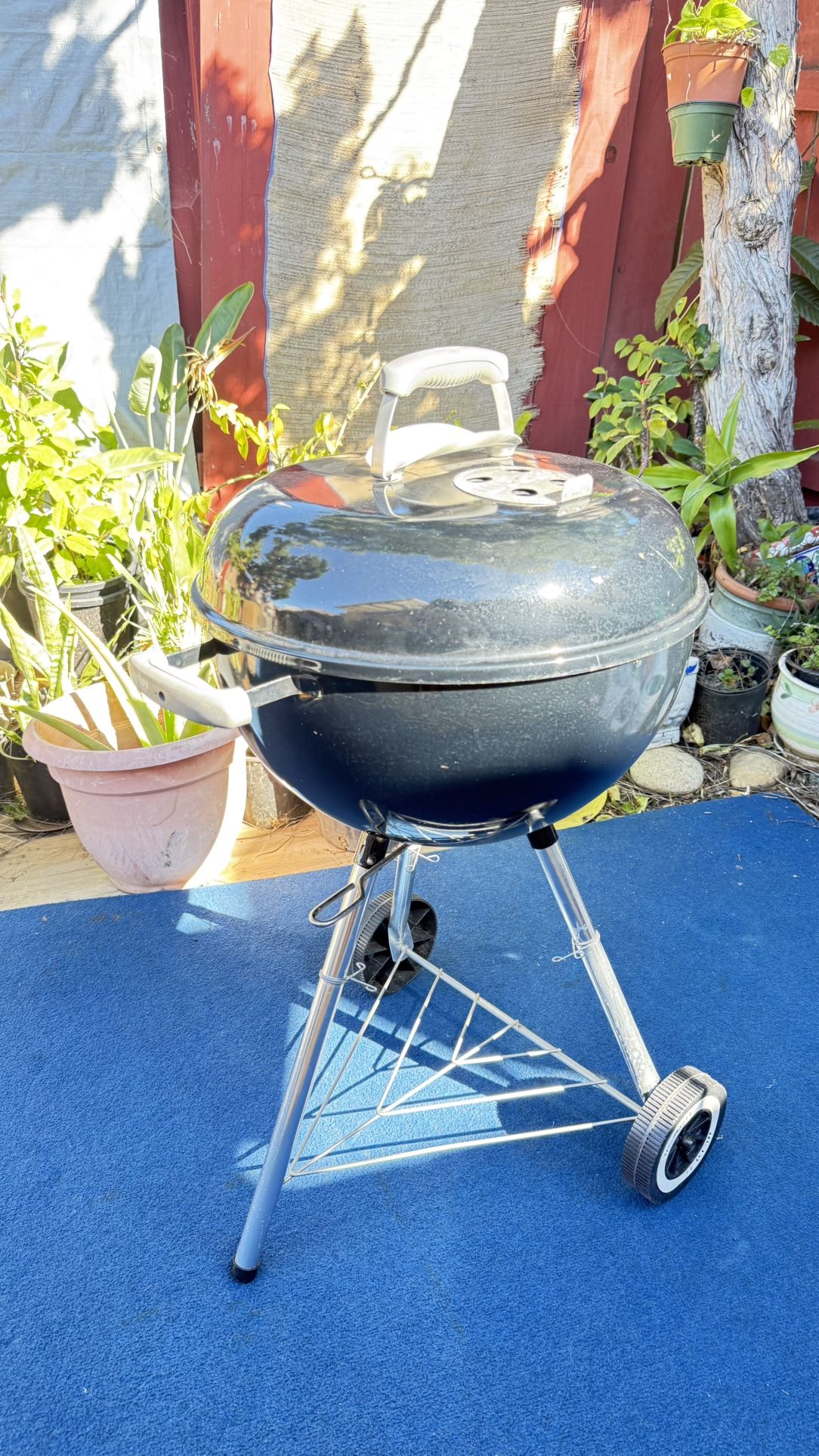 Weber Original Charcoal Grill, 18" Kettle Grill with Lid and Wheels, Black