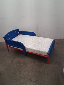 Toddler Bed With Mattress Pickup 3-8:30 pm rainbow/charleston cash only read description