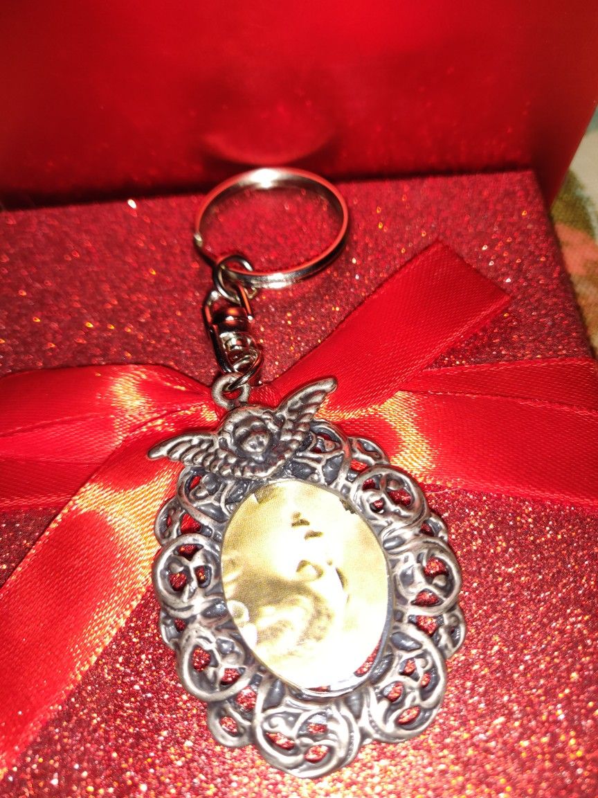 Antique Foto Pewter Frame Keychain