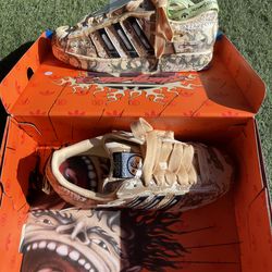 Adidas x hellstar superstar size 8