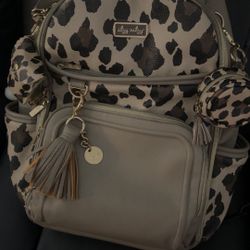Itzy Ritzy Diaper Bag With Attachments