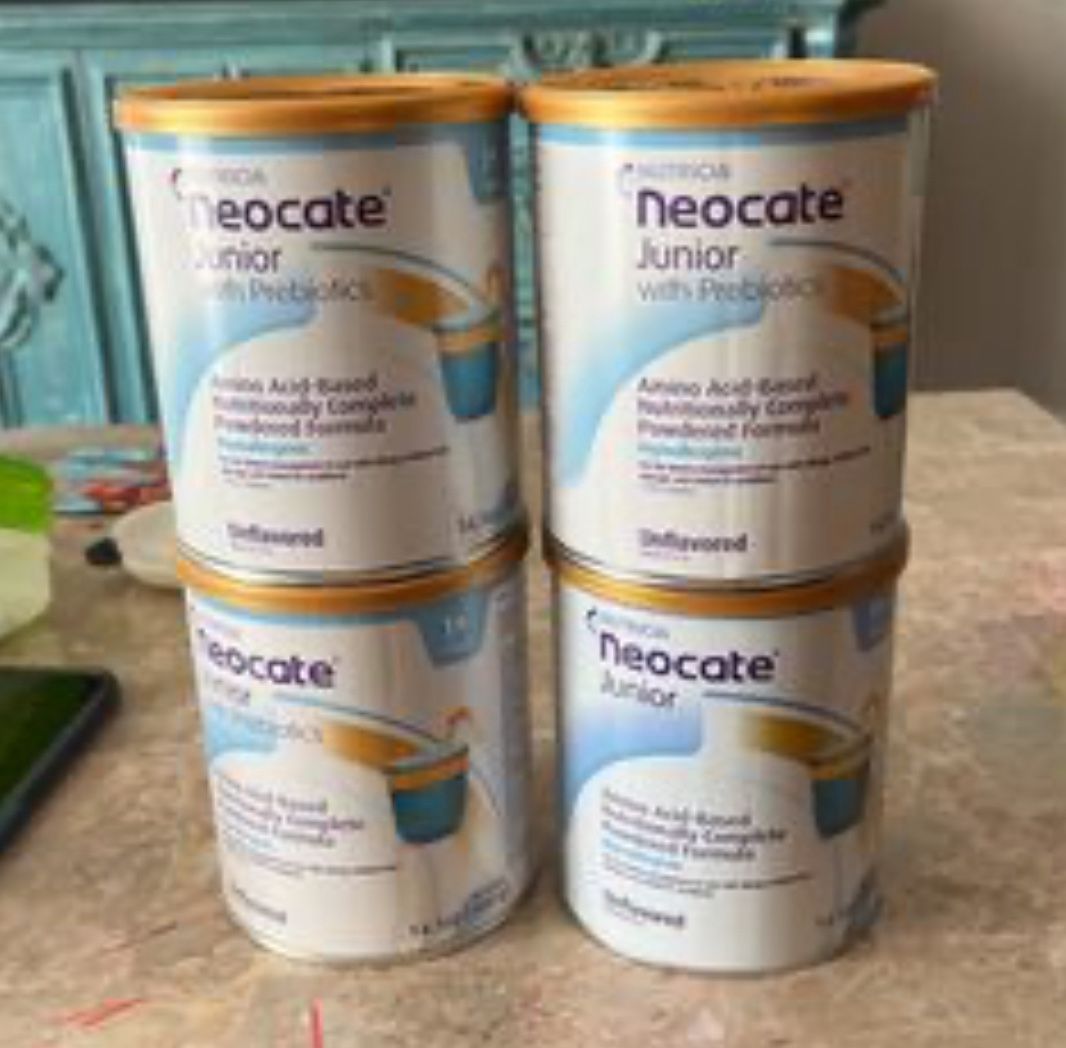 Neocate Jr Vanilla 4 Tins 14.1oz each. Exp 09/2026