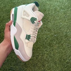 Jordan 4 SB ‘Pine Green’