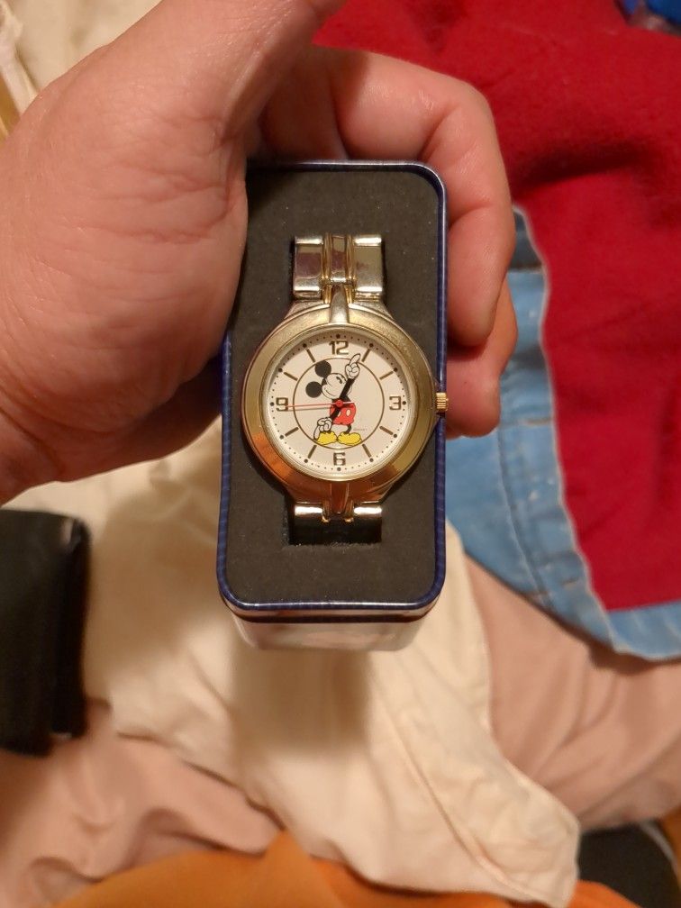 Men's Mickey Mouse Watch