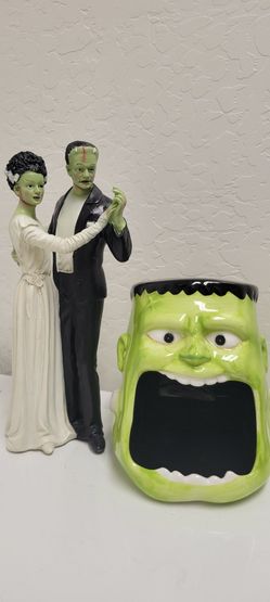 Frankenstein Decor 💚🔩