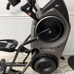 Bowflex max trainer M9
