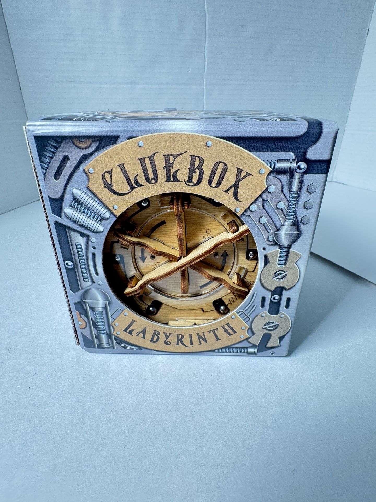 Brand New In Box iDventure Cluebox Cambridge Acrylic Clear Walls Escape Room Wooden 3D Maze Puzzle Metal Marbles