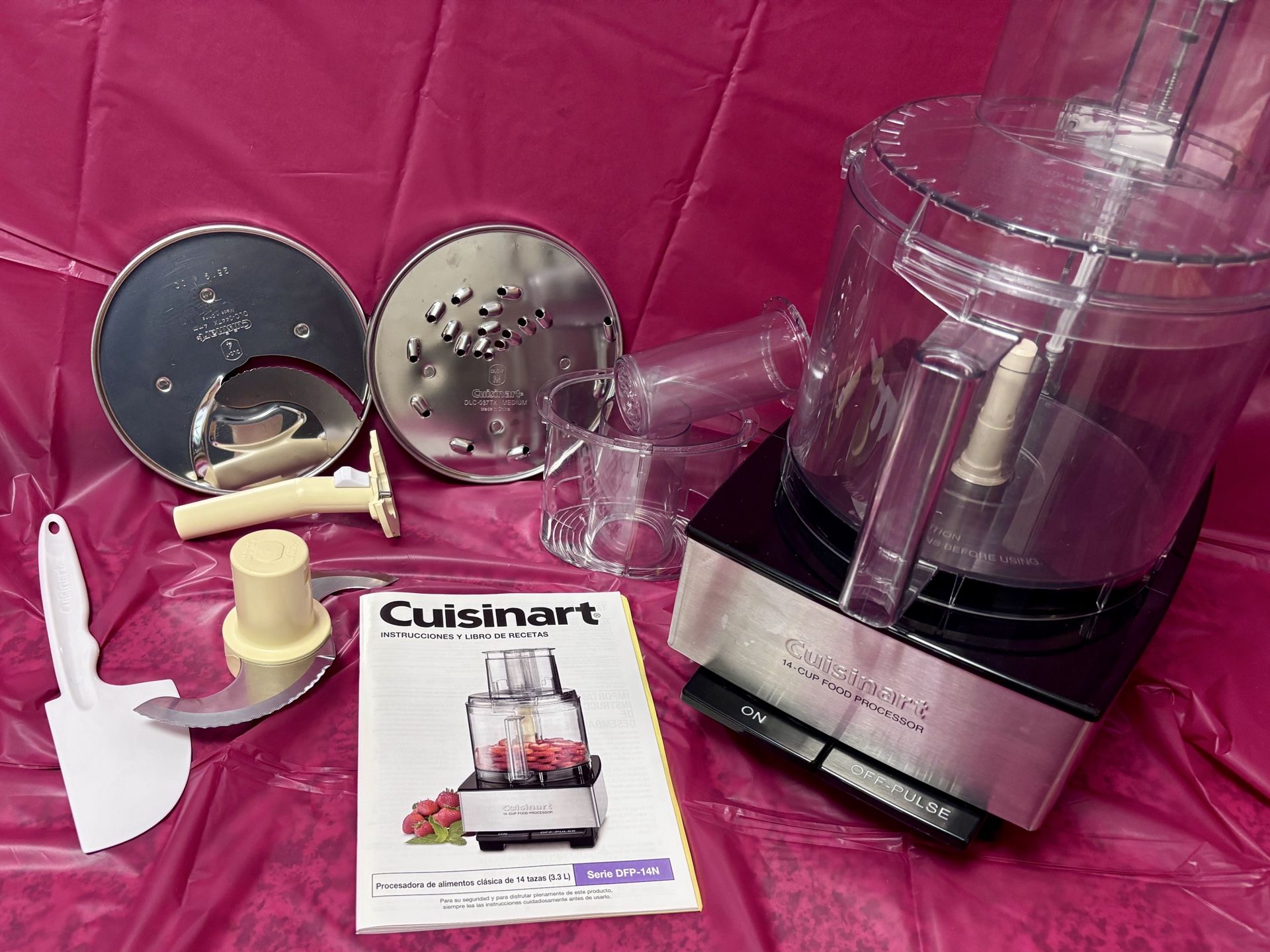 Cuisinart 14-Cup Food Processor w/ All Accessories
