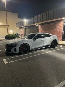 Vossen HF4-T 22” wheels with Michelin Pilot Sport 4S tires