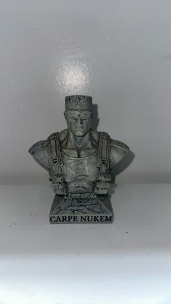 Duke Nukem Forever "Balls of Steel" Collector's Edition Mini Bust Statue (2011)