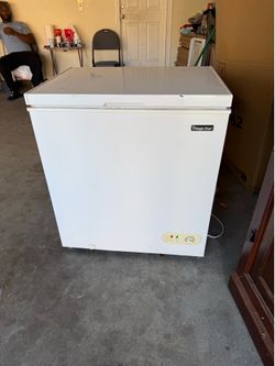 Deep freezer