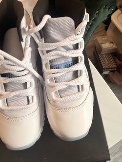 Air Jordan 11 Retro White Grey Sneakers