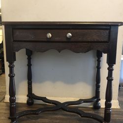  English 18th-century Jacobean-style  