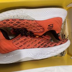 Curry 9 Sesame Street “Elmo” Size 10.5