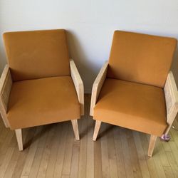 Accent Chairs