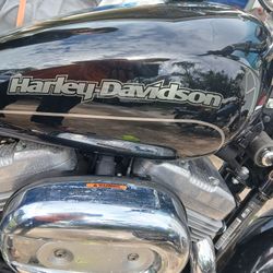 2017 HARLEY DAVIDSON ROADSTER