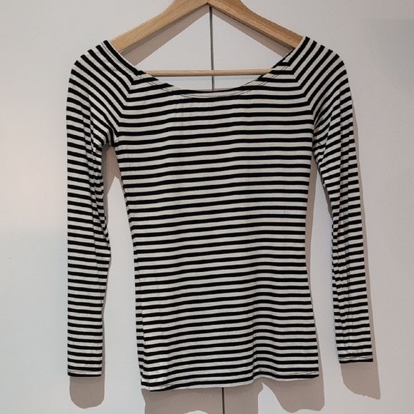 Black and White Striped Stretchy Rayon Boat Neck Women's Top Size XS